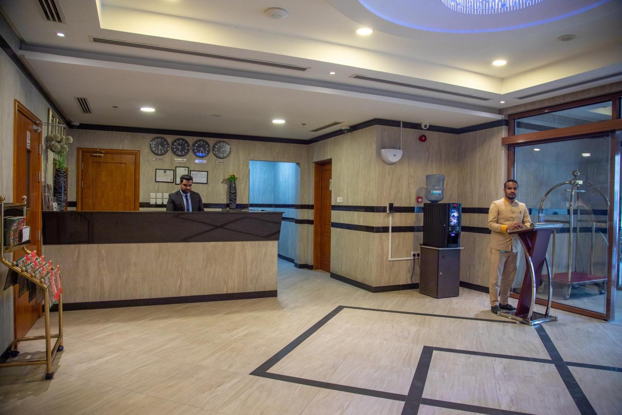 Juffair Trends Luxury Apartment Манама Екстериор снимка