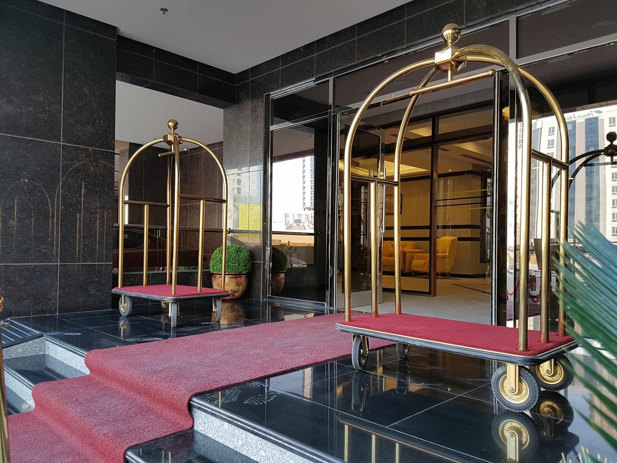 Juffair Trends Luxury Apartment Манама Екстериор снимка